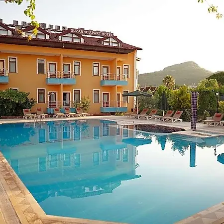 Suzanne & Restaurant Hotel