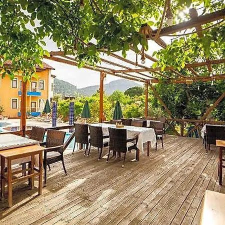 Hotel Suzanne & Restaurant