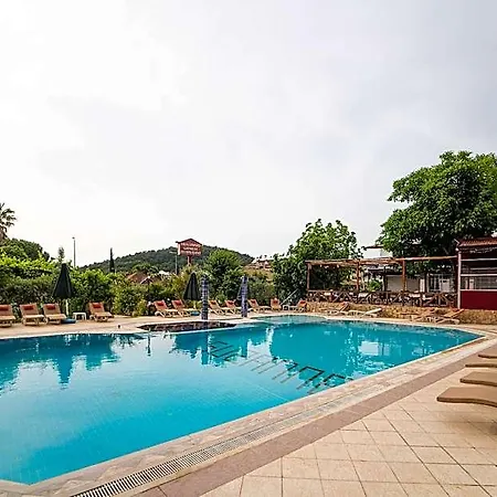 Hotel Suzanne & Restaurant 3*