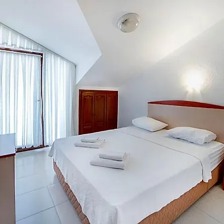 Hotel Suzanne & Restaurant 3*