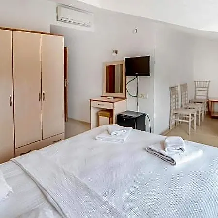 Hotel Suzanne & Restaurant Cedit