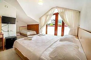 Hotel Suzanne & Restaurant Cedit